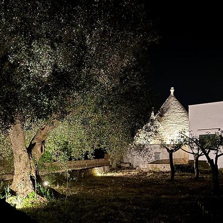 Trullo Tranquillo Ostuni Villa ภายนอก รูปภาพ