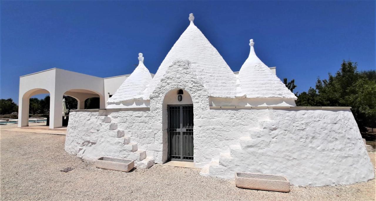 Trullo Tranquillo Ostuni Villa ภายนอก รูปภาพ