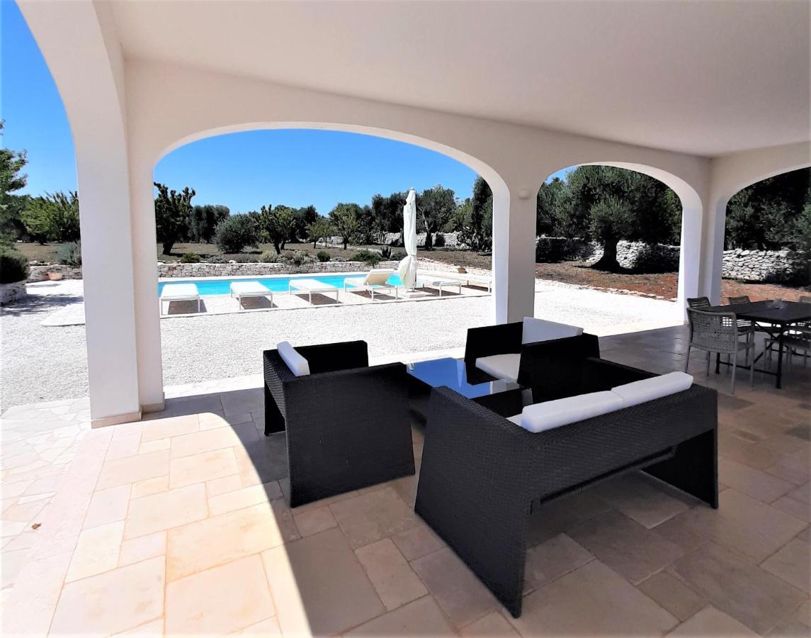 Trullo Tranquillo Ostuni Villa ภายนอก รูปภาพ