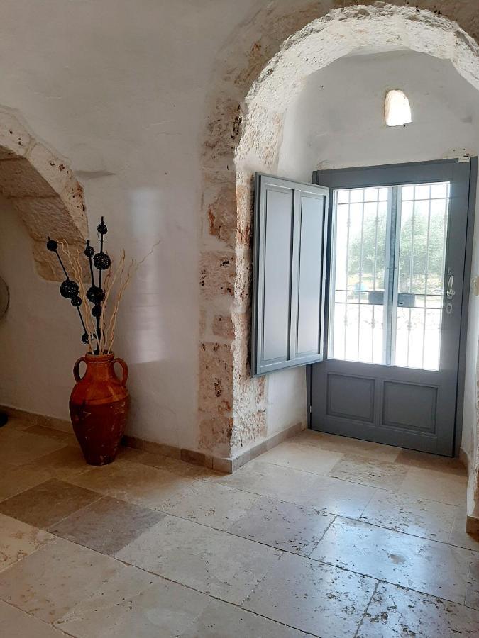 Trullo Tranquillo Ostuni Villa ภายนอก รูปภาพ